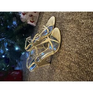 Jessic Simpson Women's Strappy Heeled Sandals